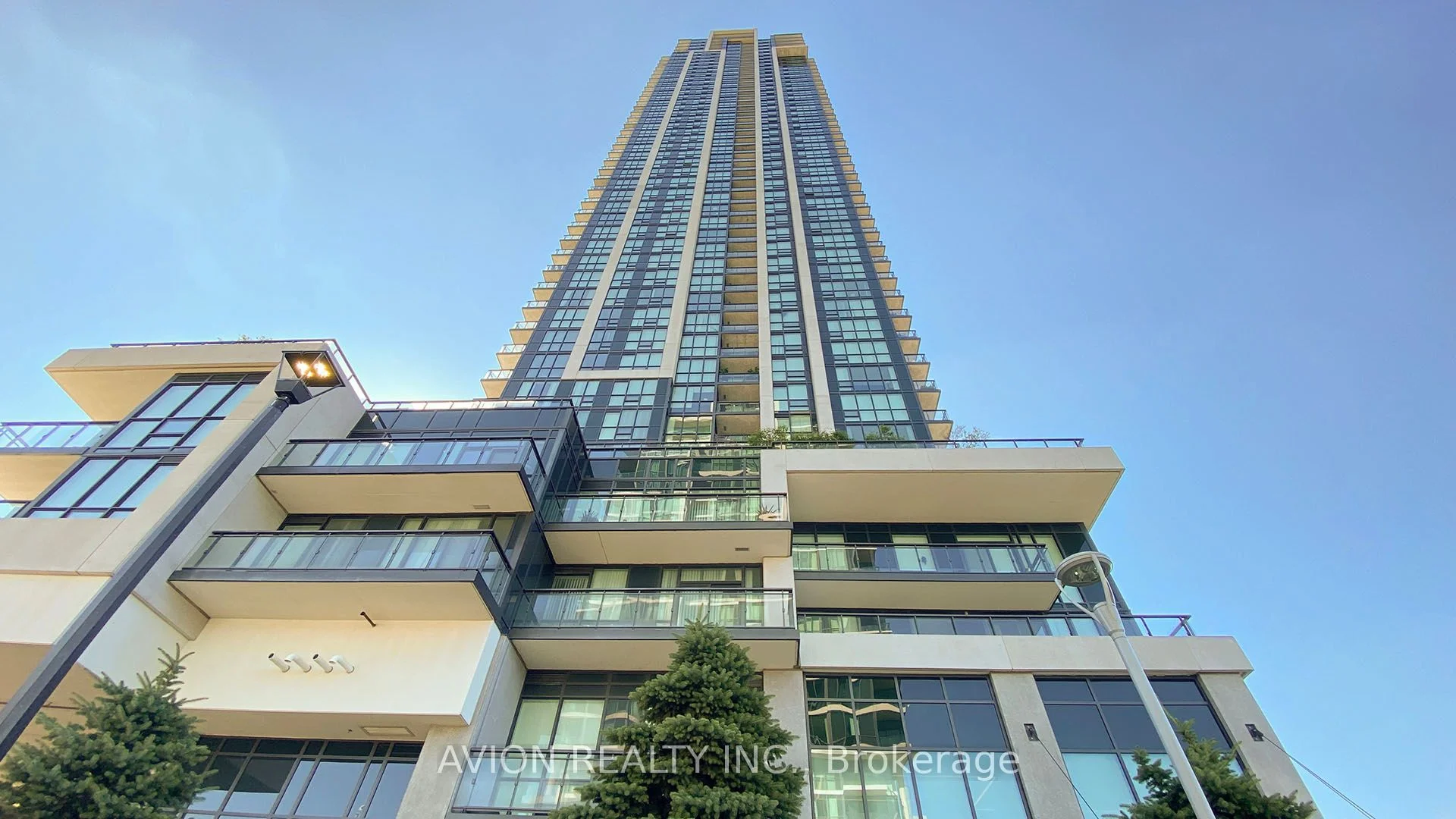 3975 Grand Park Drive 1704, Mississauga, On L5b 0k4