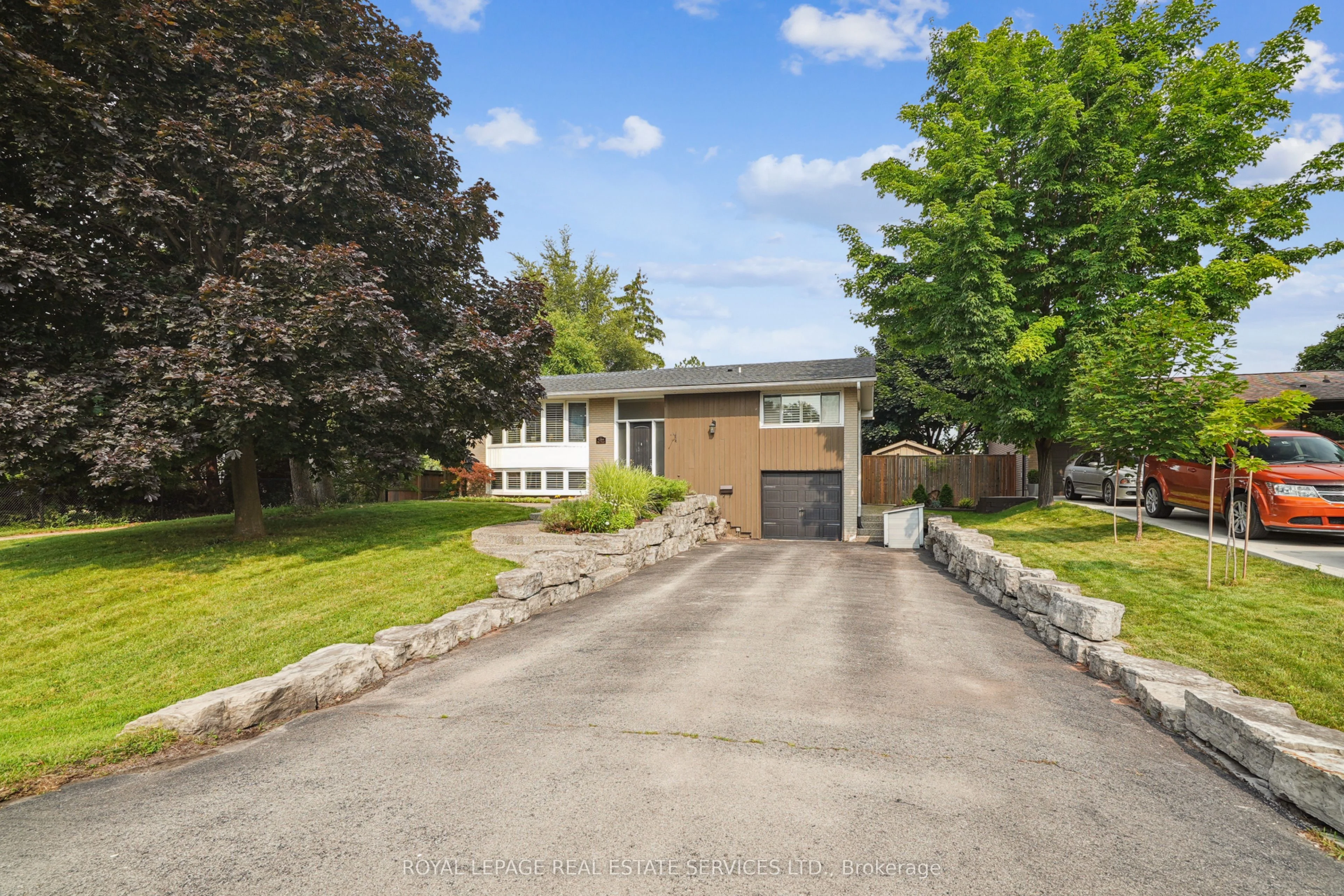 Detached in Oakville