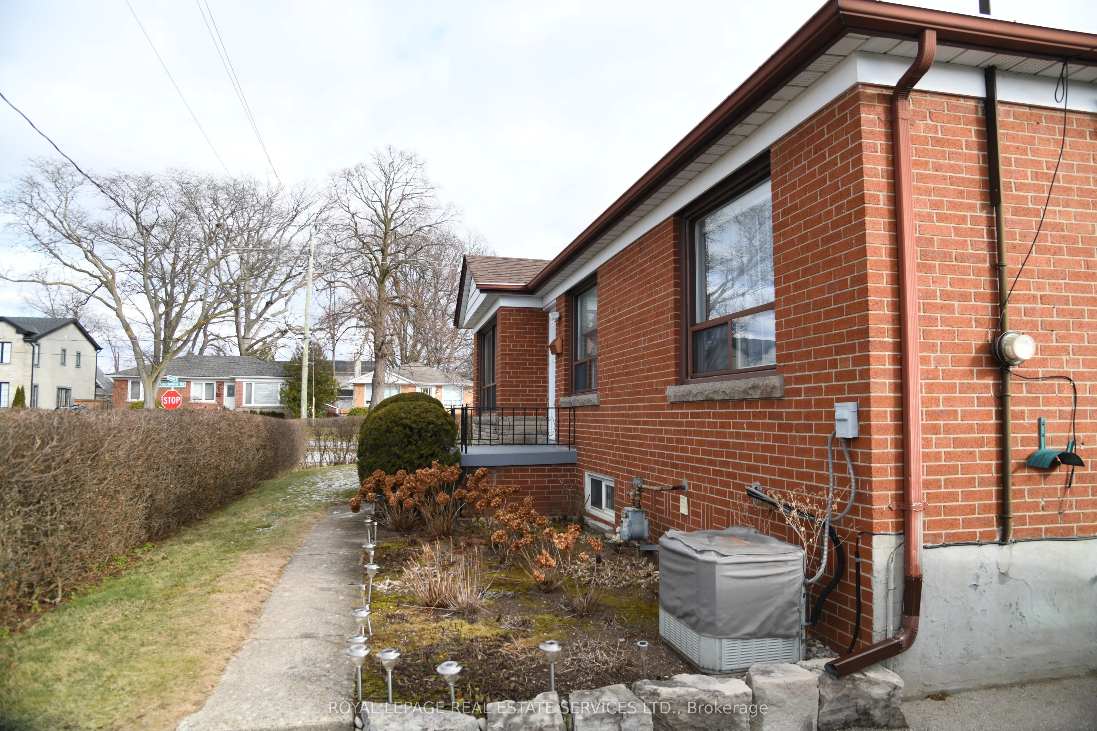 426 Brookside Drive, Oakville, On L6k 1r1