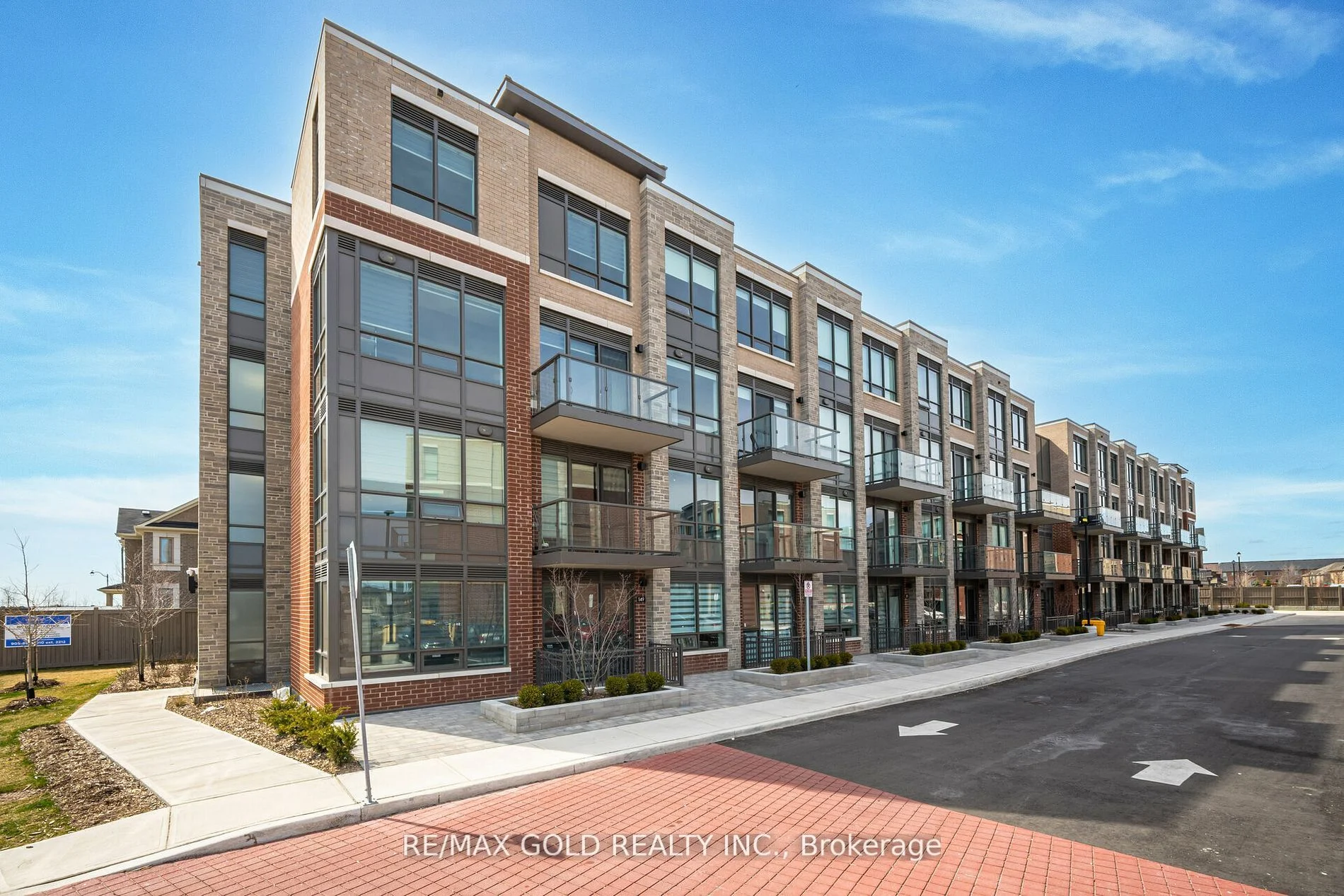 Condo Townhouse in Brampton