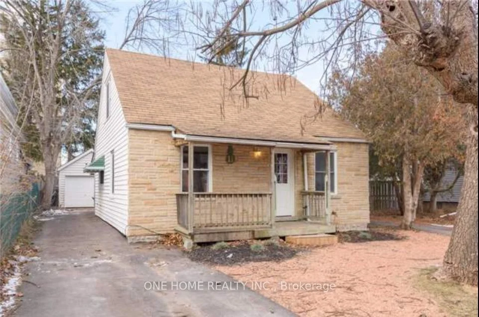 Detached in Oakville