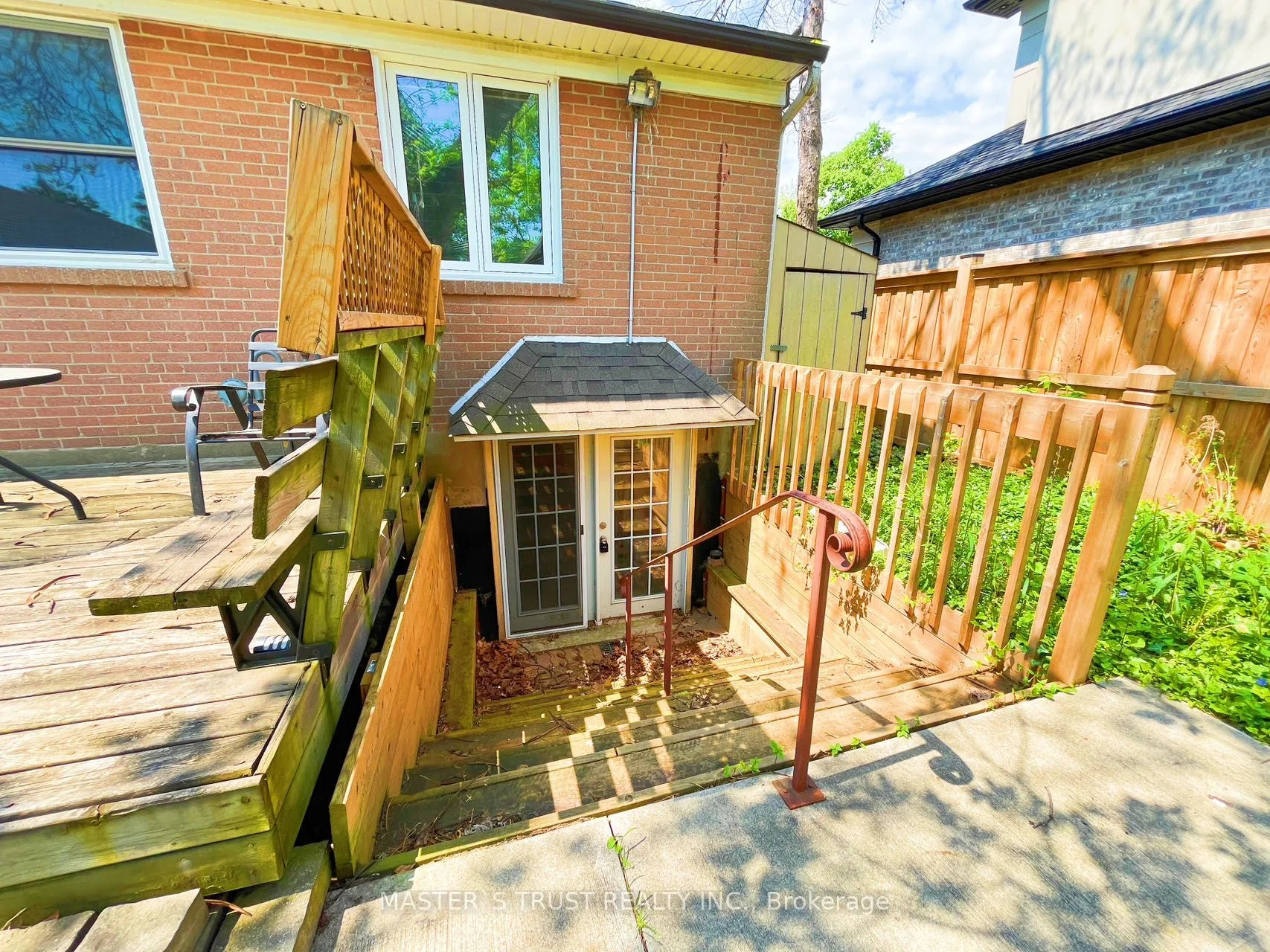 1489 Mansfield Drive Lower, Oakville, On L6h 1k5