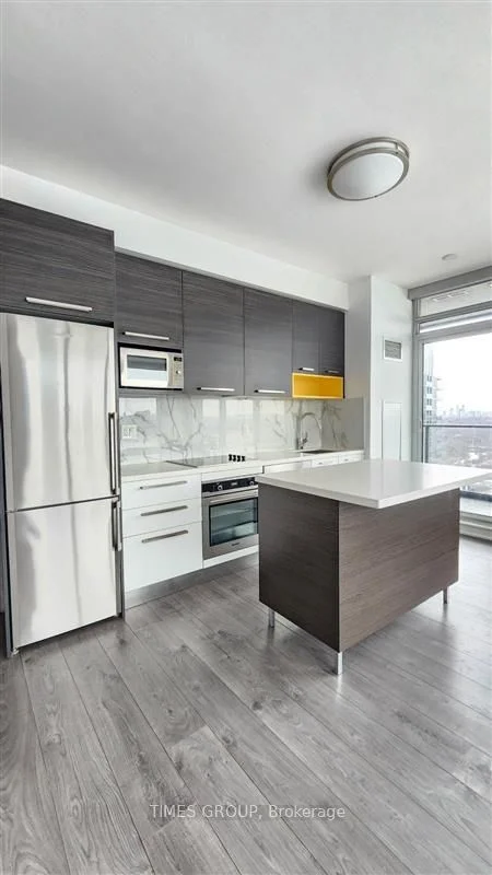 36 Park Lawn Road 2409, Toronto W06, On M8v 0e5