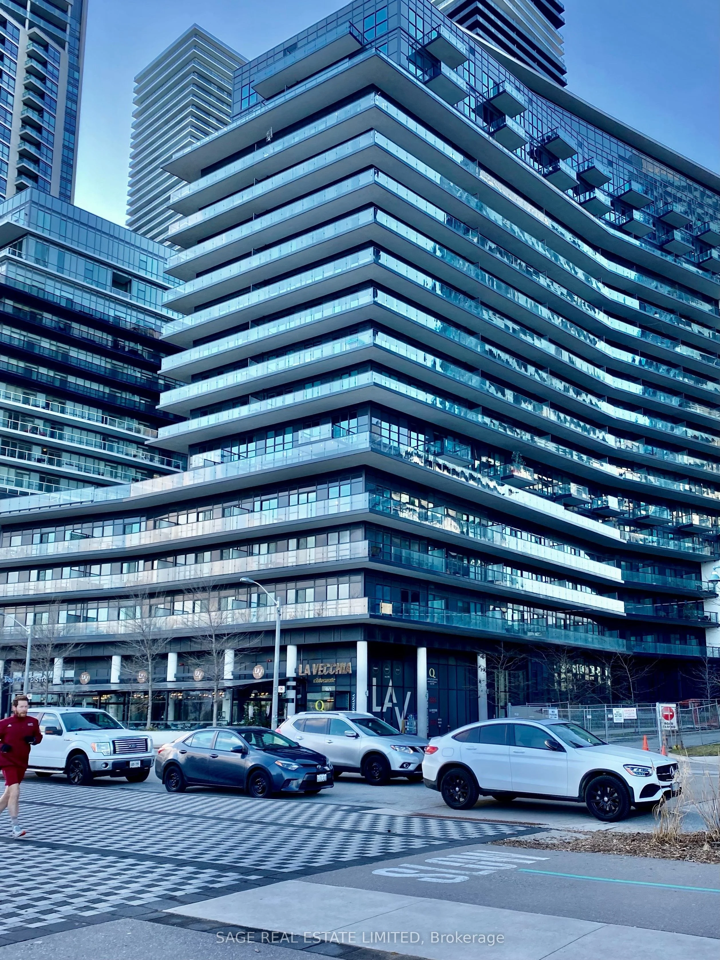 Condo Apartment in Toronto