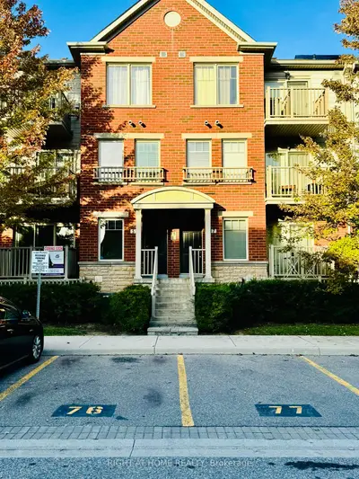 Condo Townhouse in Mississauga