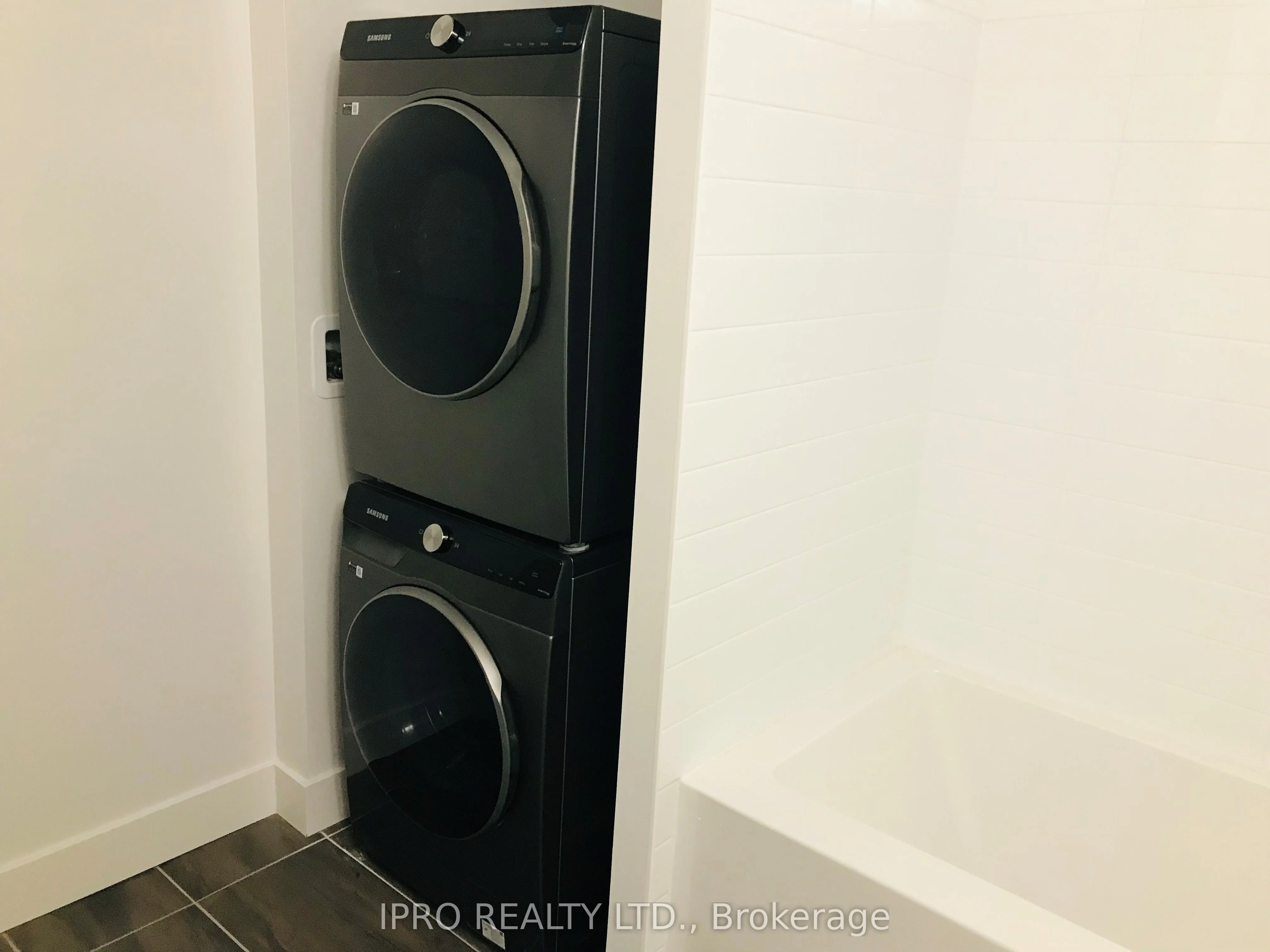 2343 Khalsa Gate 707, Oakville, ON L6M 0X7