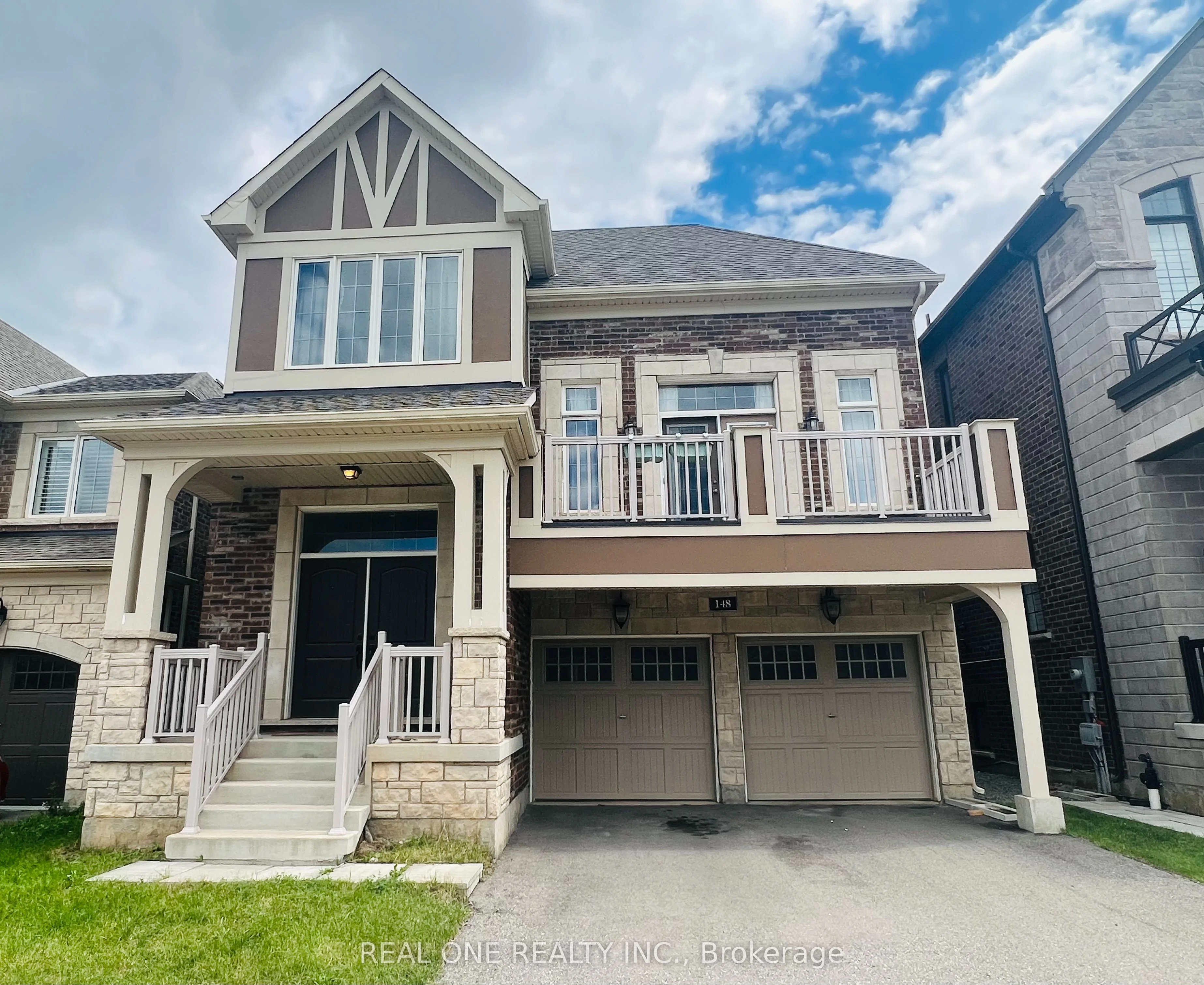 Detached in Oakville