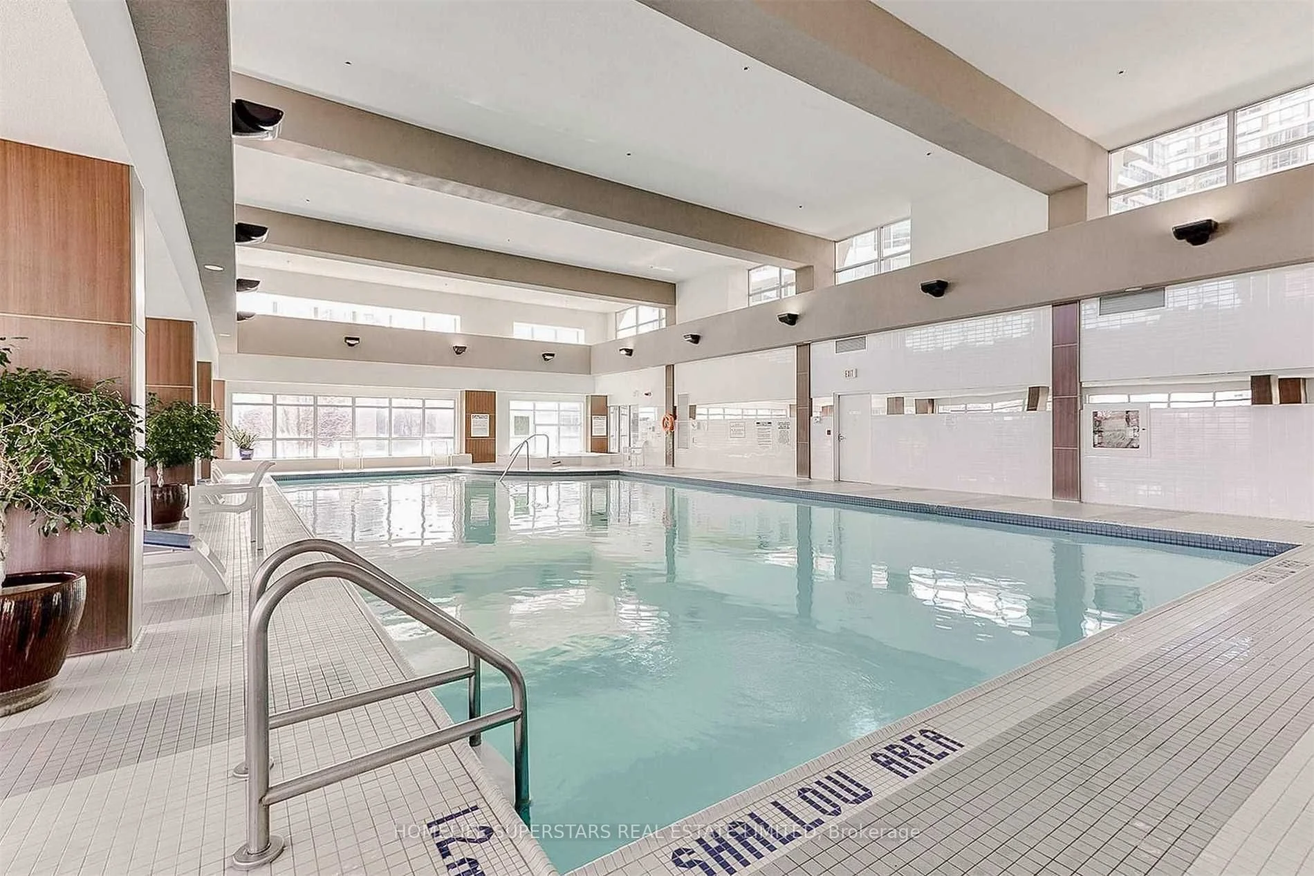 33 Elm Drive 2313, Mississauga, ON L5B 4M2