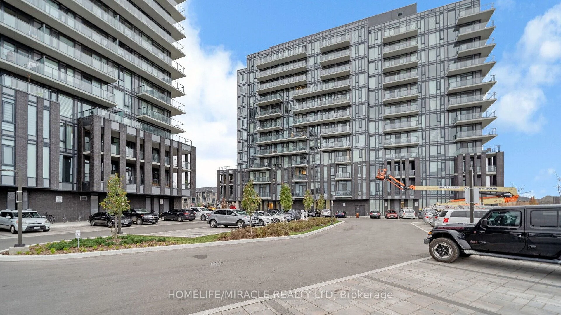 Condo Apartment in Brampton