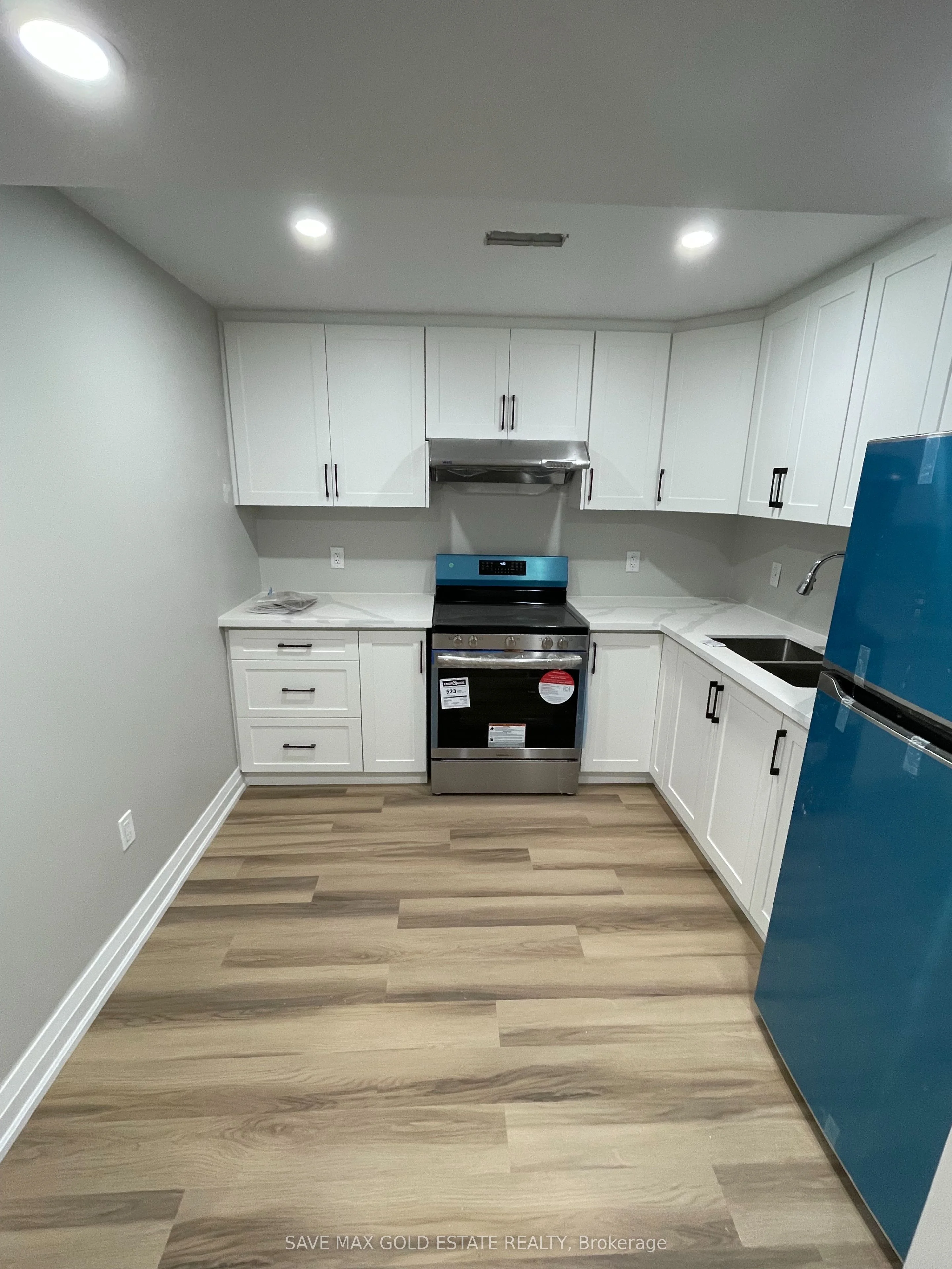 Att/Row/Townhouse in Milton