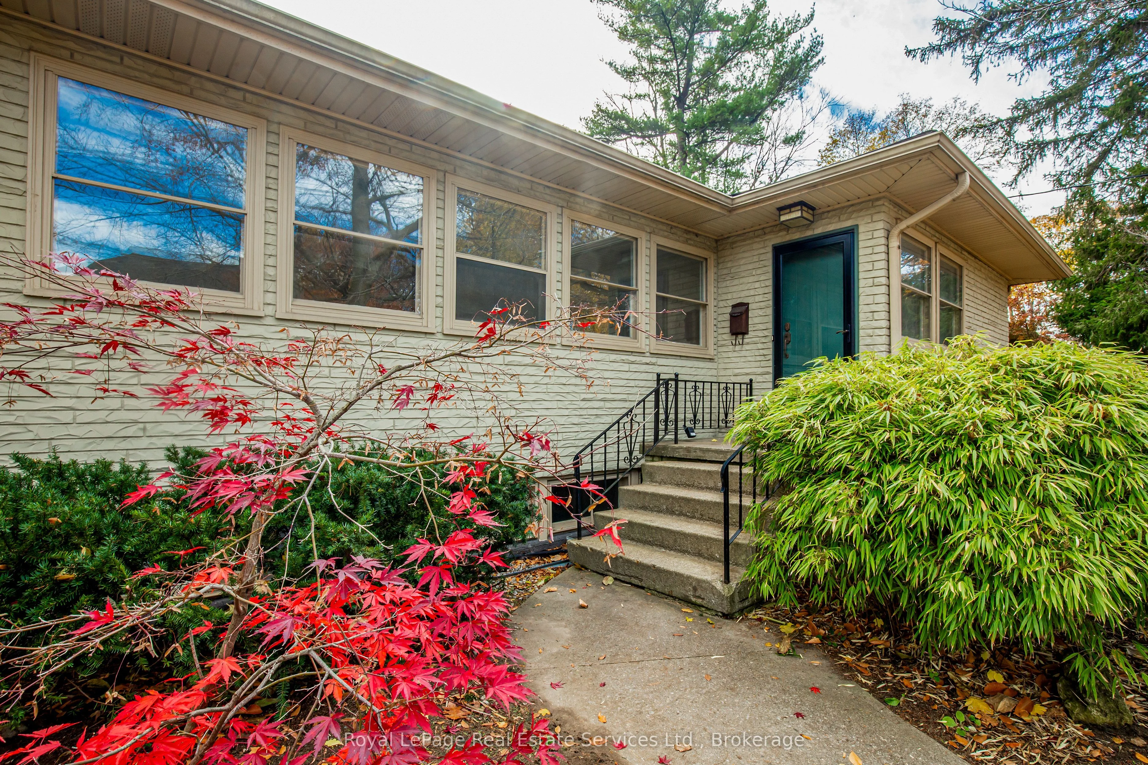 Detached in Oakville