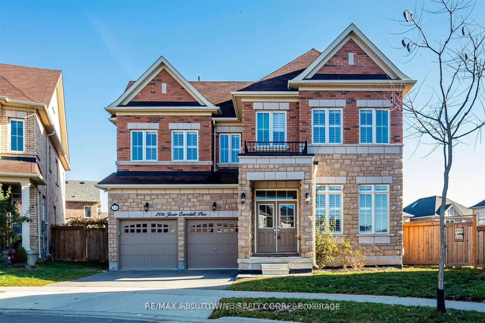 206 Jessie Caverhill, Oakville, On, L6m 0z6