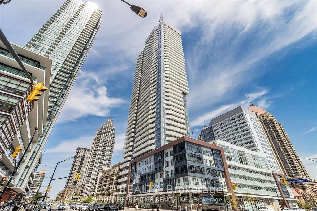 Condo Apartment in Mississauga