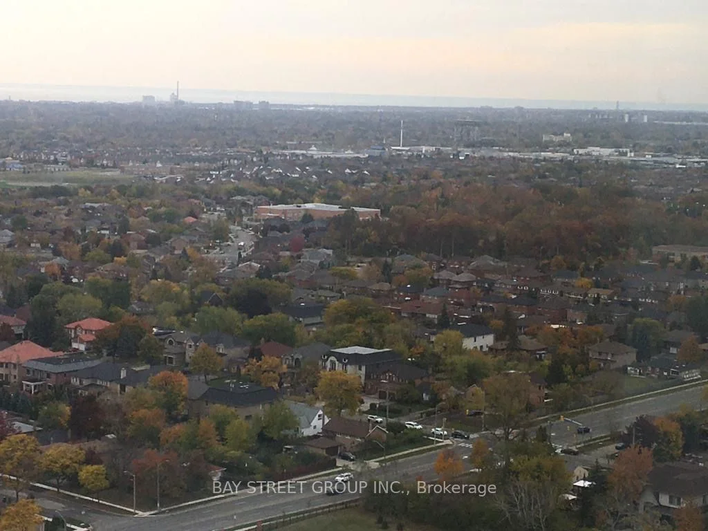 36 Elm Drive W 3107, Mississauga, ON L5B 0N3