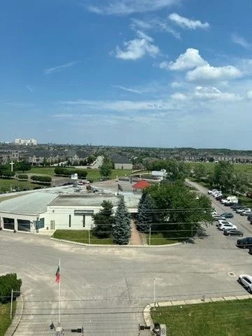 2450 Old Bronte Road 615, Oakville, ON L6M 5P8