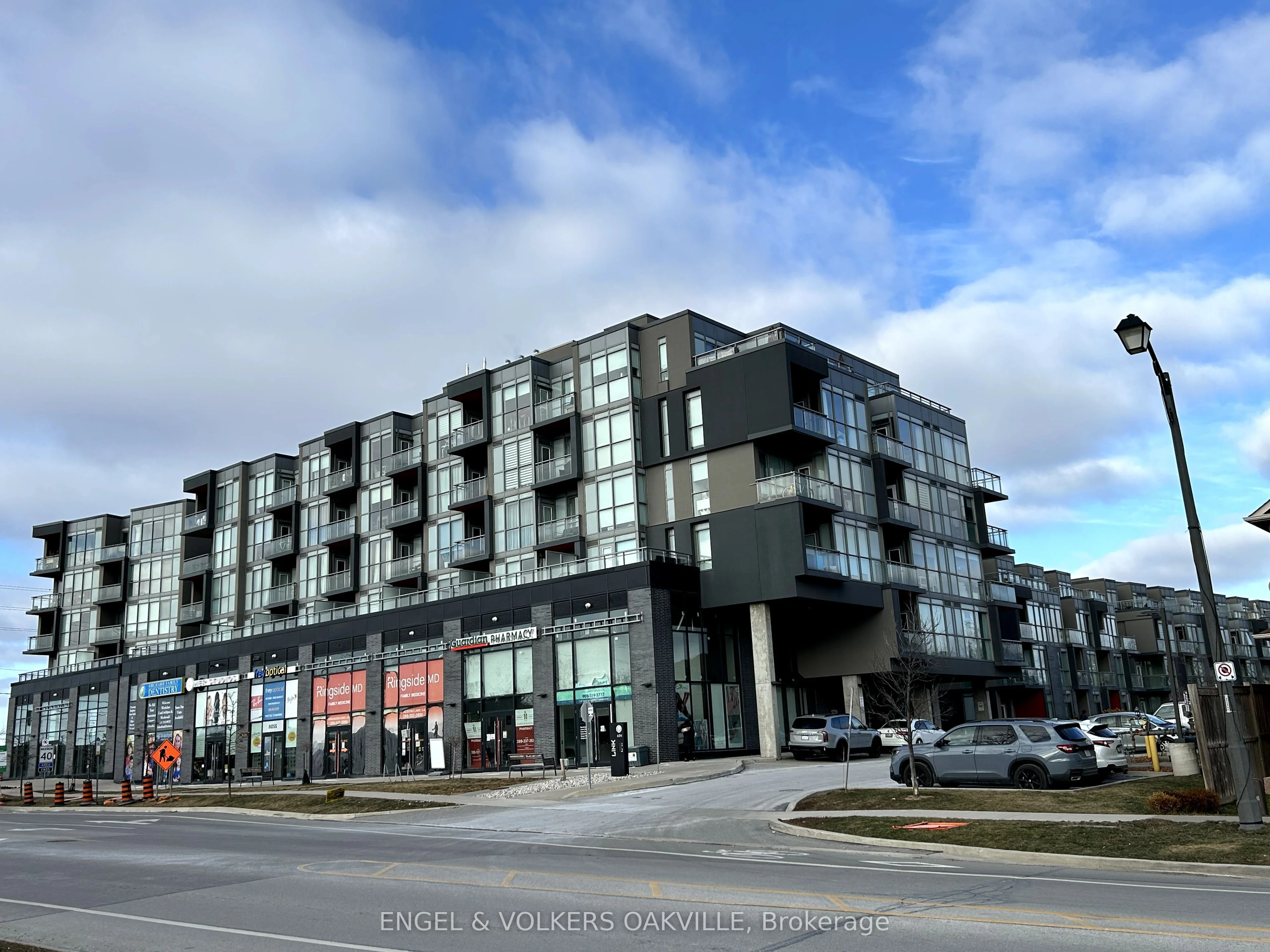 Condo Apartment in Burlington