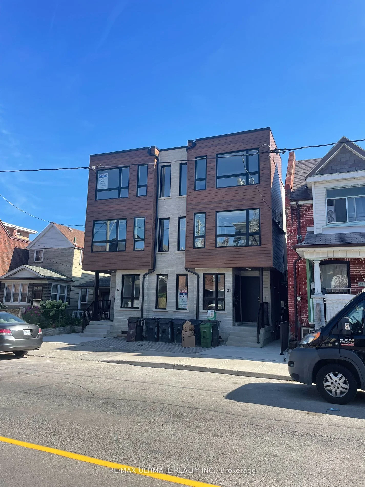 19 Lappin Avenue Apt 2, Toronto W02, On M6h 1y3