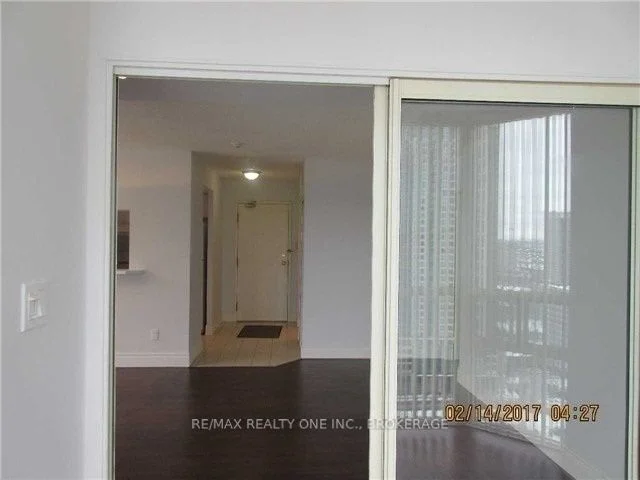 285 Enfield Place 2103, Mississauga, On L5b 3y6