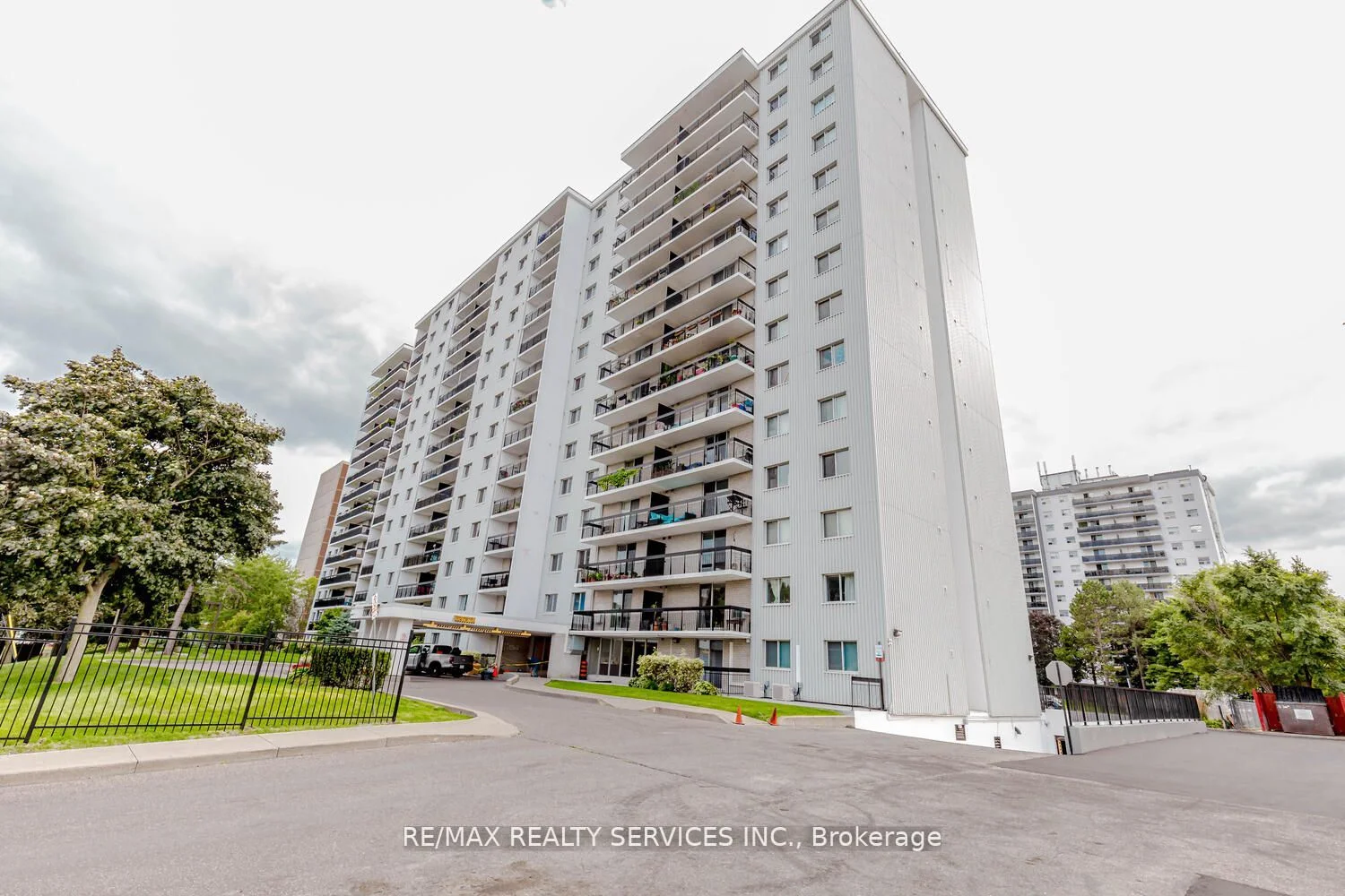 Condo Apartment in Mississauga