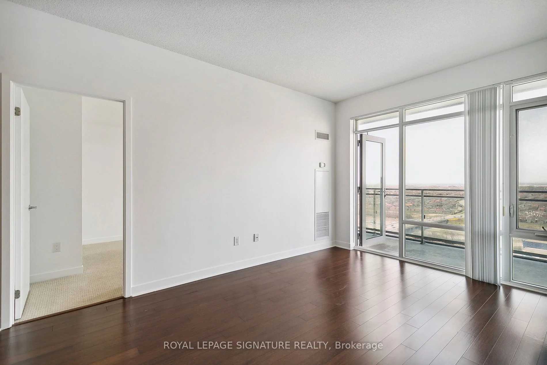365 Prince of Wales Drive 2009, Mississauga, ON L5B 0G6