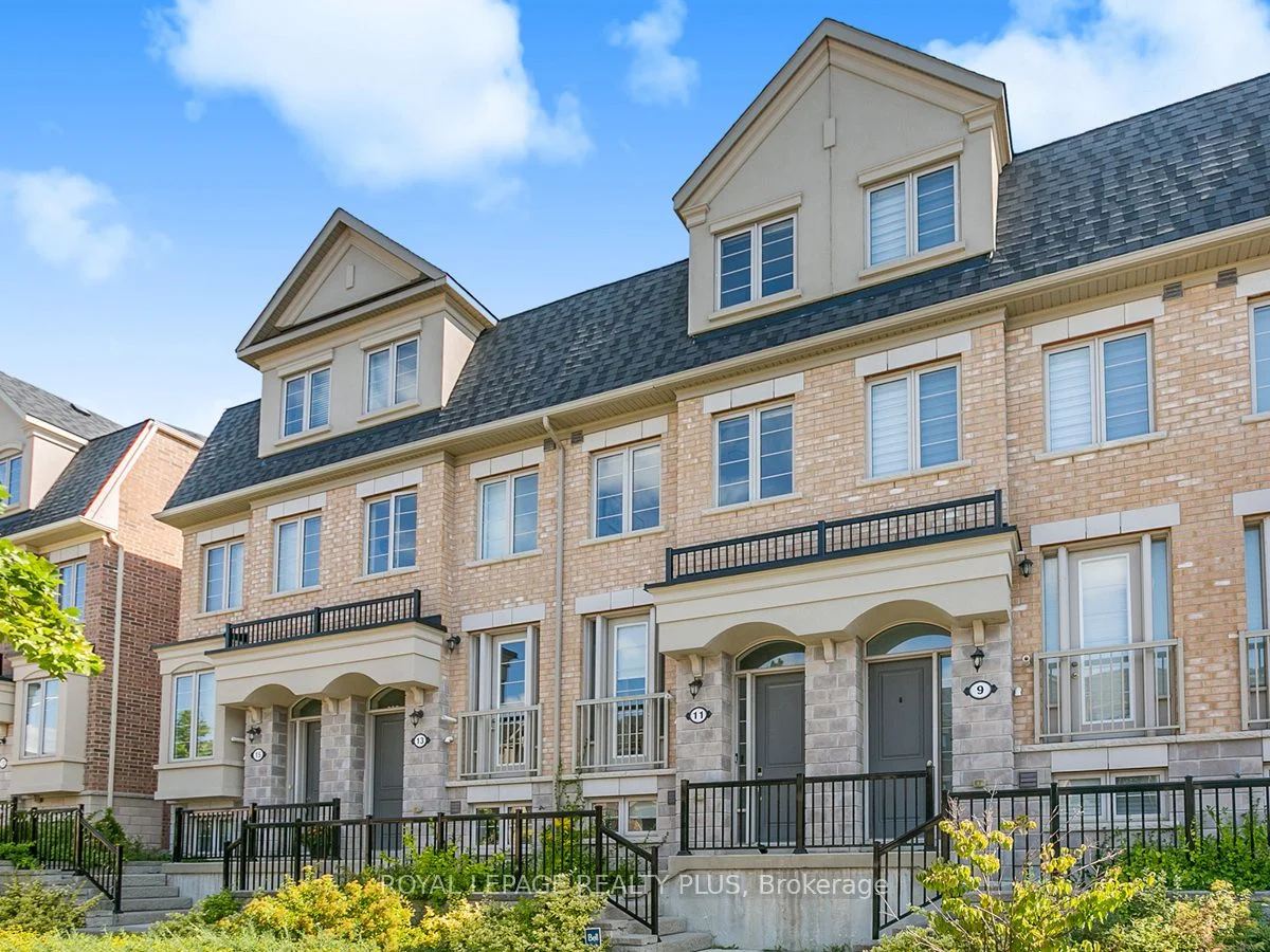 Condo Townhouse in Toronto