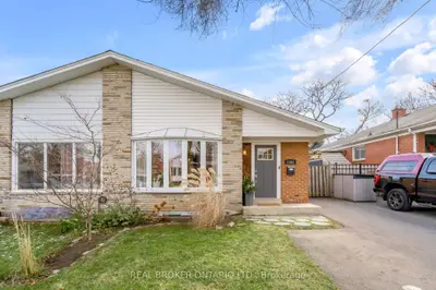 Semi-Detached in Mississauga