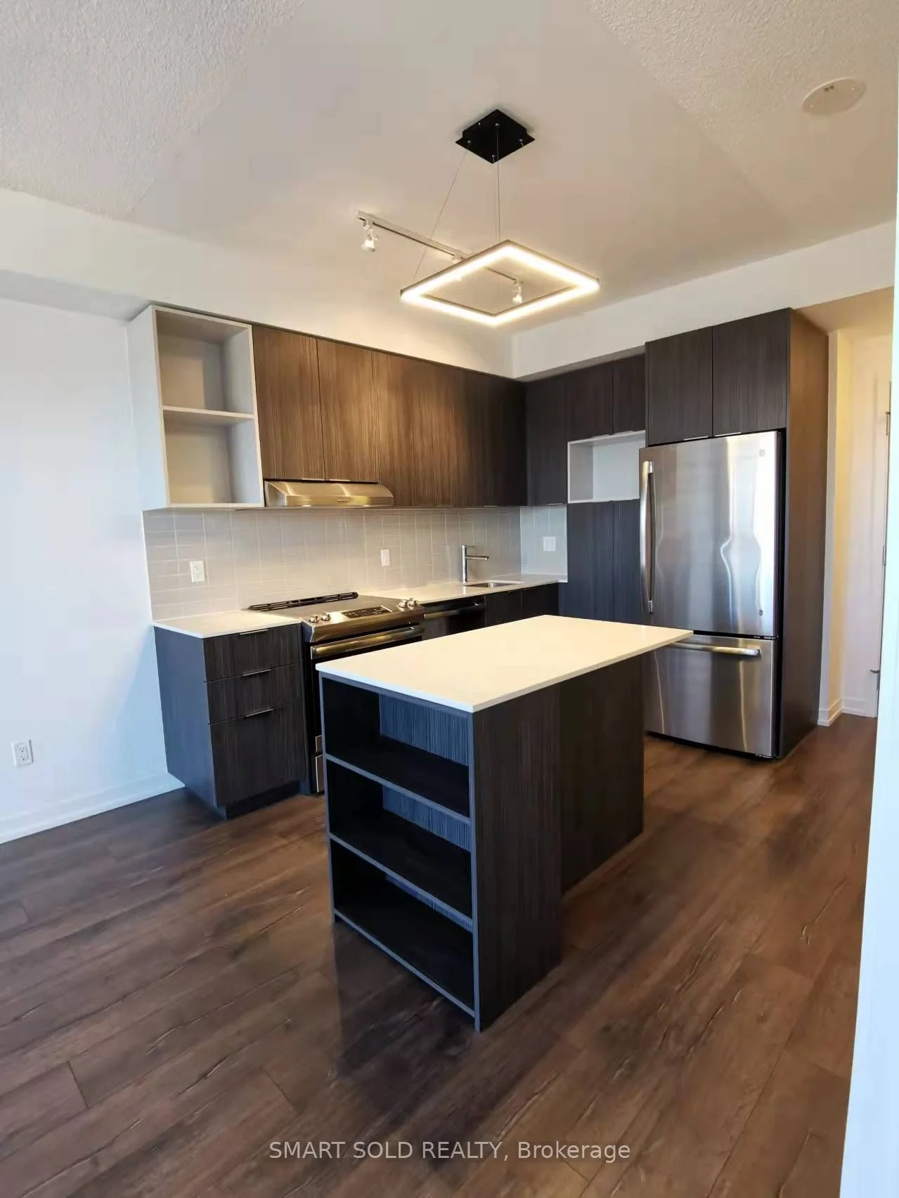 2520 Eglinton Avenue 1216, Mississauga, On L5m 0y4