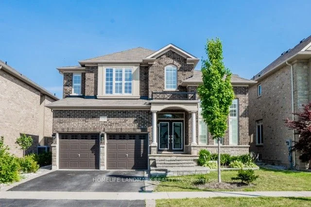 Detached in Oakville
