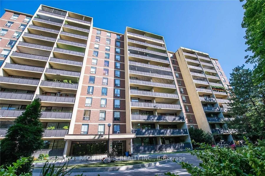 15 London Green Court N 408, Toronto W05, On M3n 1k4