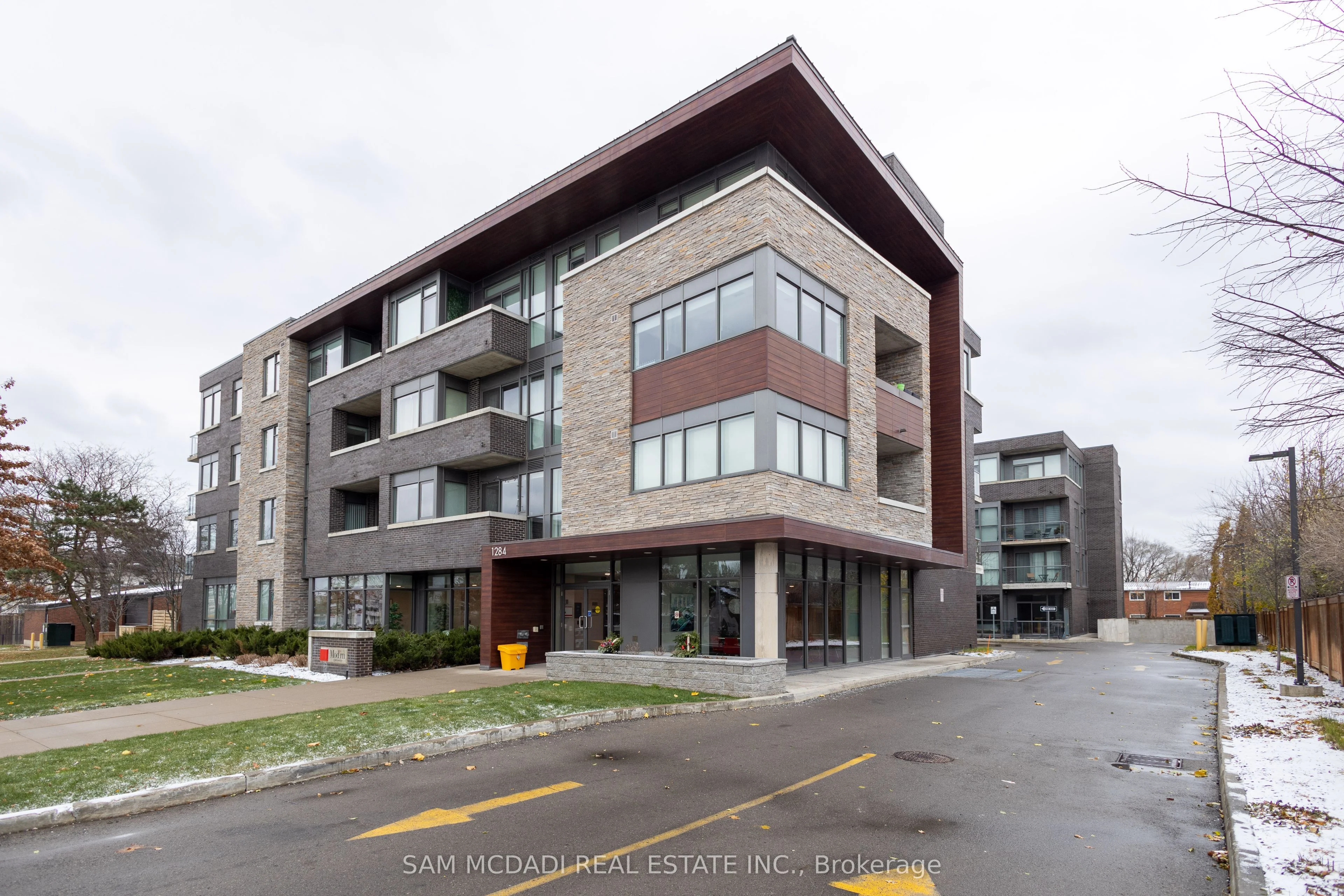 1284 Guelph Line #115, Burlington, On L7p 0t9