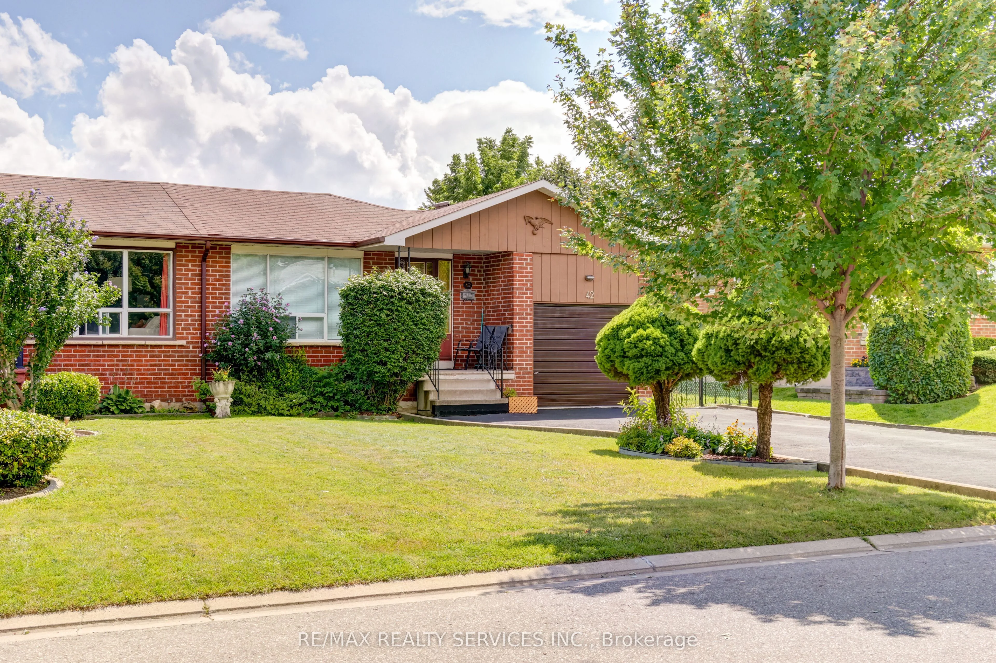 Semi-Detached in Brampton