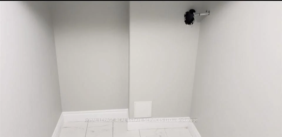 Att/Row/Townhouse in Brampton