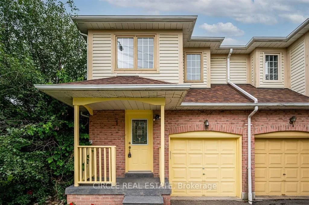 Condo Townhouse in Mississauga