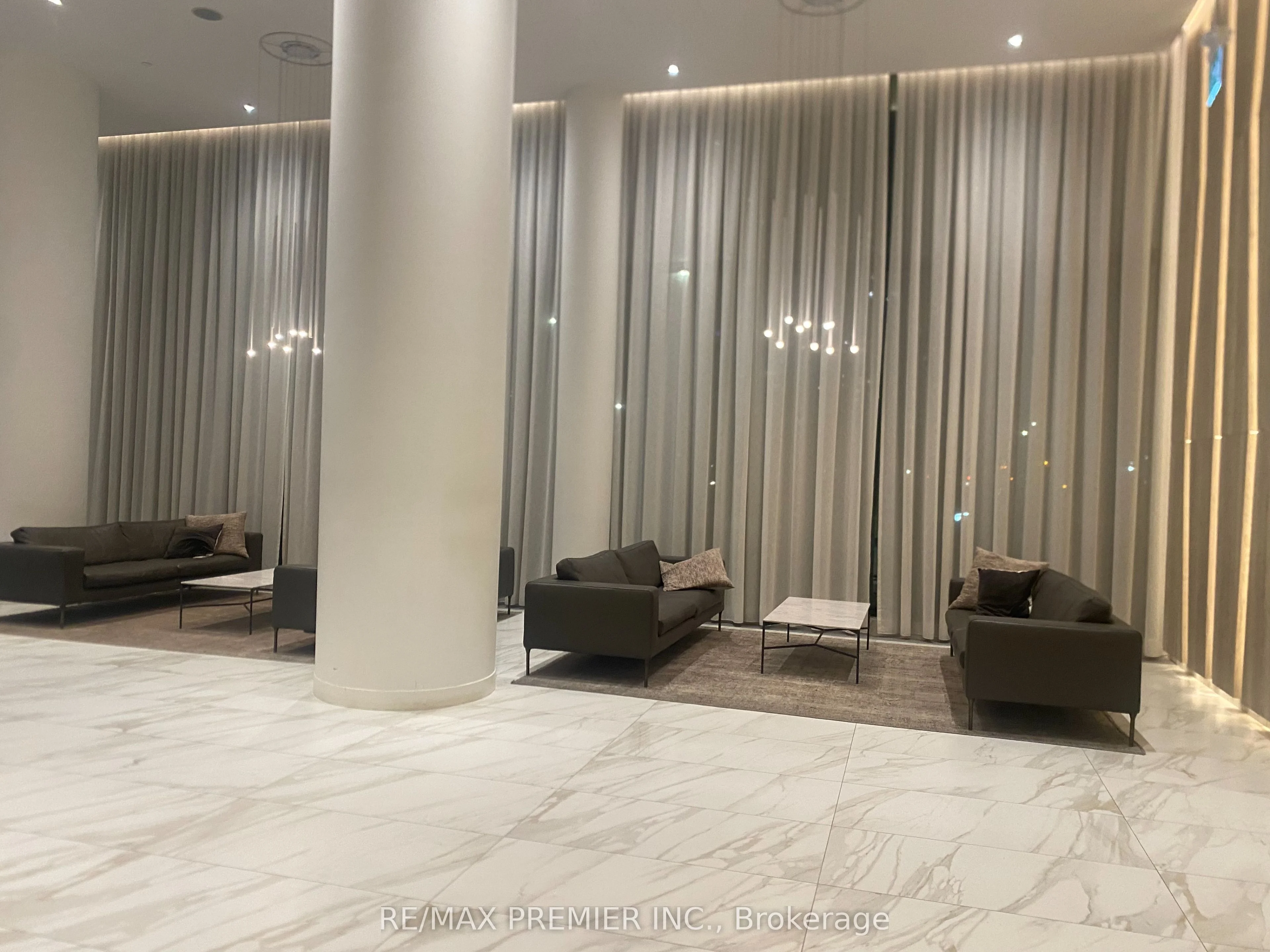 3883 Quartz Road 5706, Mississauga, ON L5B 0M4