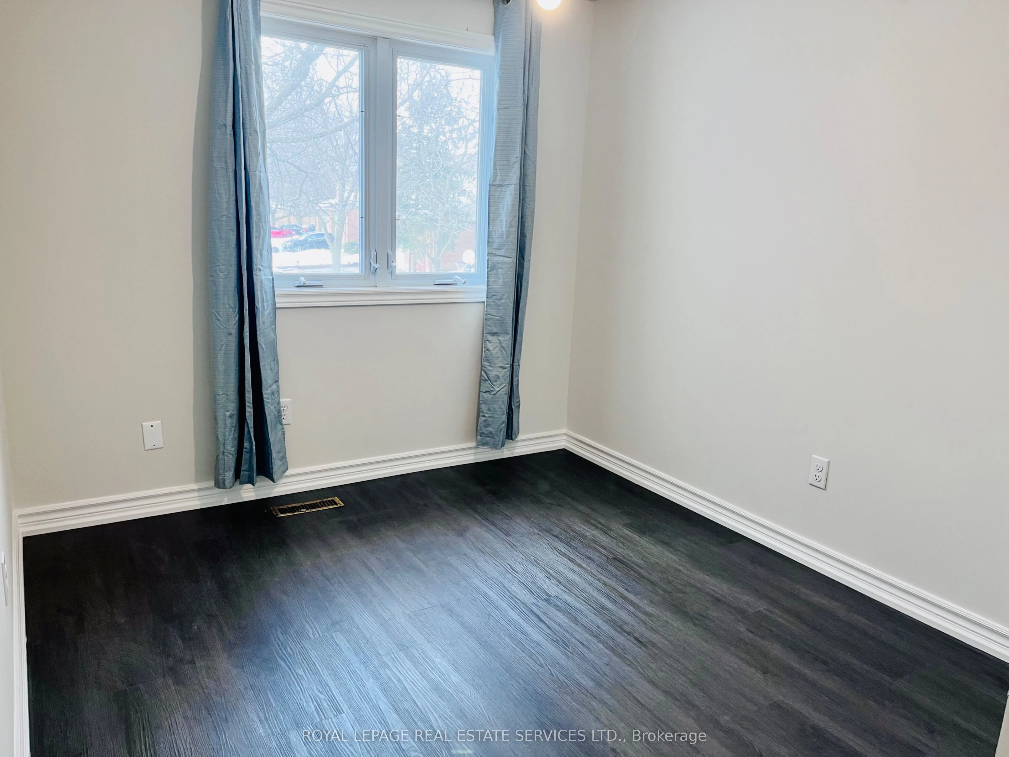 1035 Elizabeth Place, Oakville, ON L6H 3H8