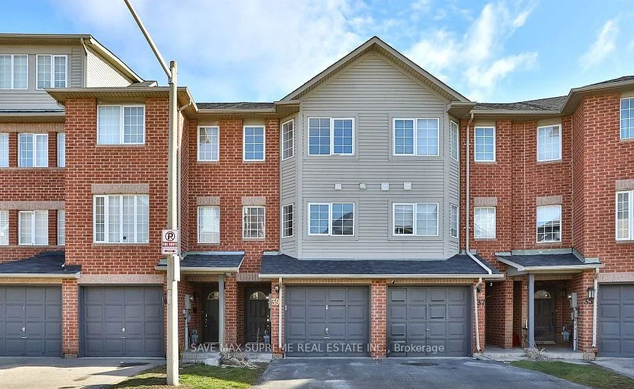 Condo Townhouse in Brampton