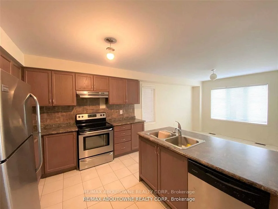 3116 Robert Brown Boulevard, Oakville, ON L6M 4L7