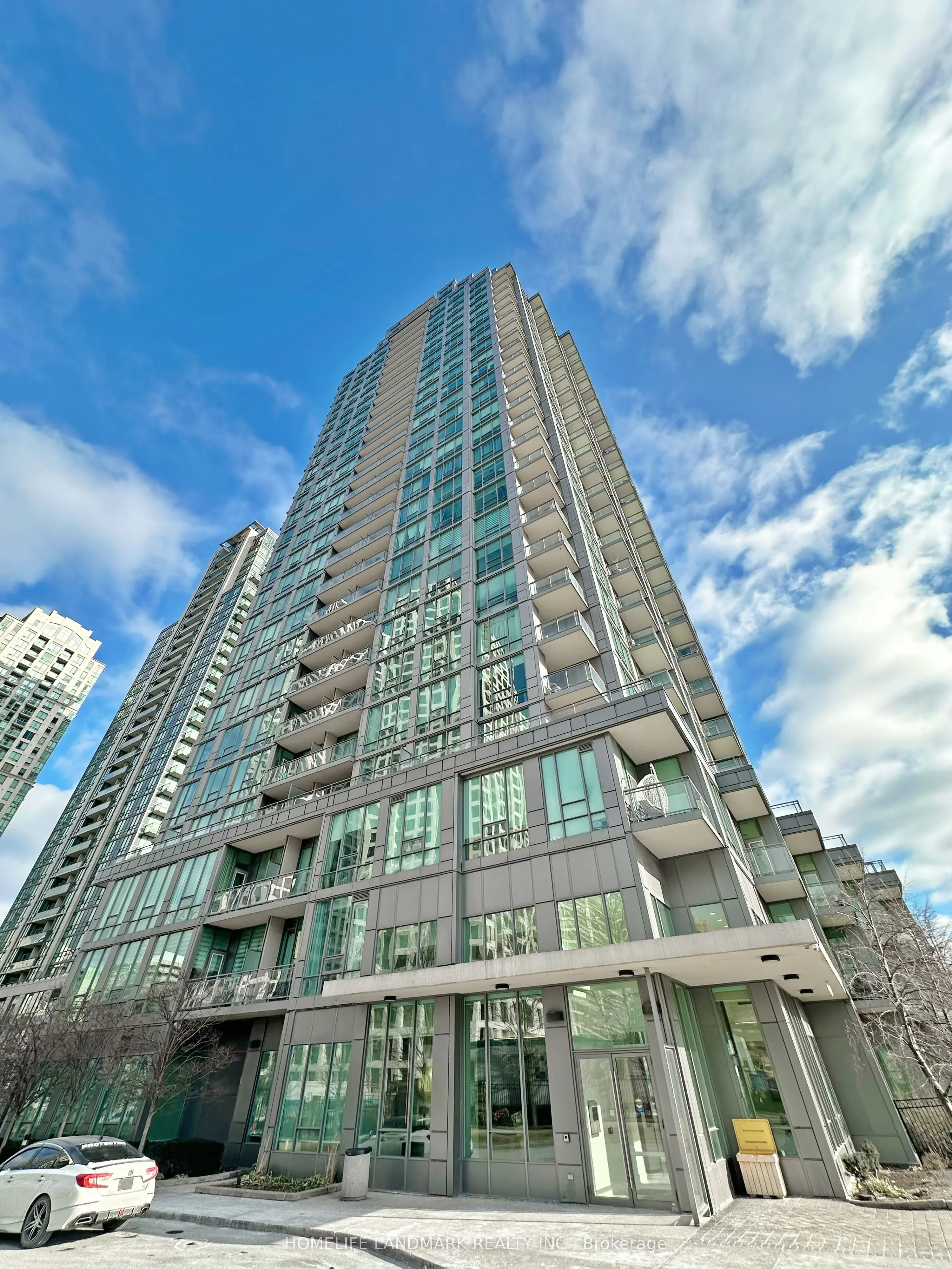 3525 Kariya Drive 711, Mississauga, On L5b 0c2
