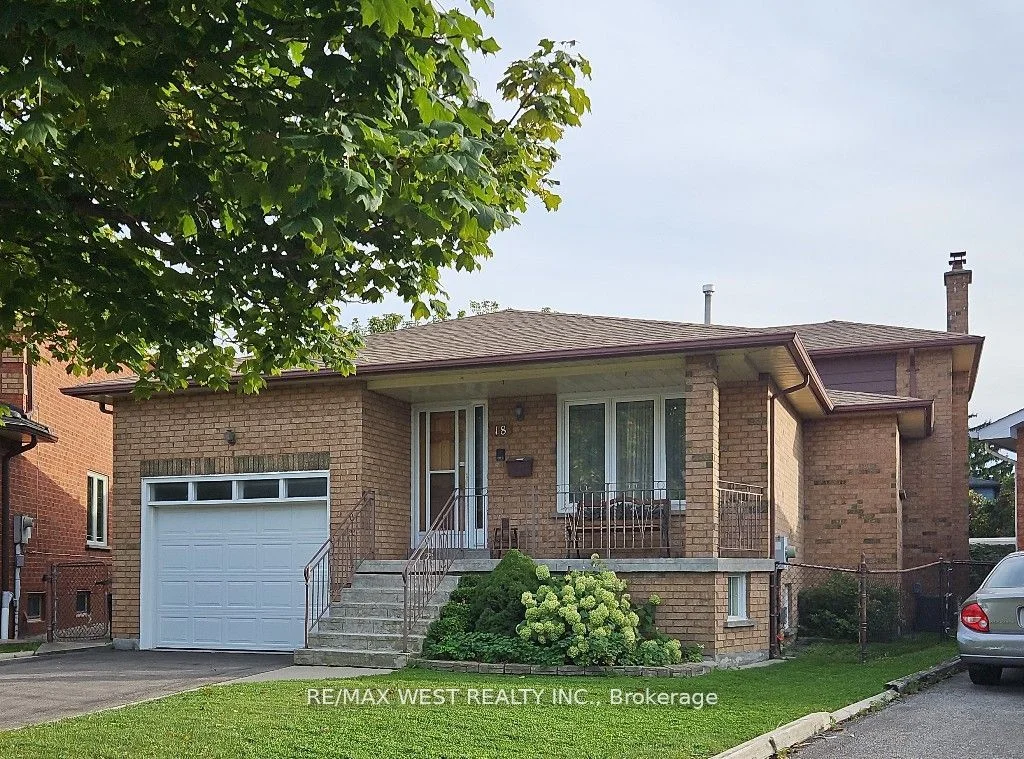 18 Goa Court, Toronto W06, On M8w 4y2