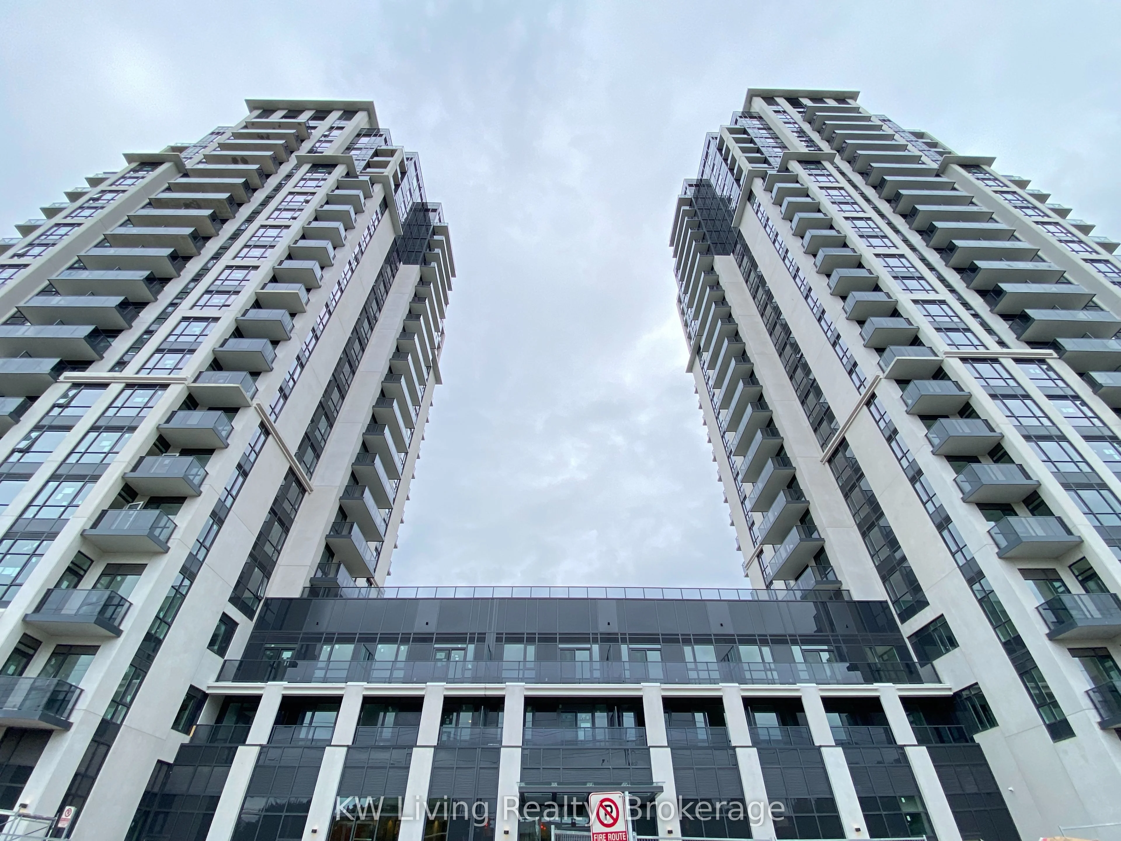 Condo Apartment in Mississauga