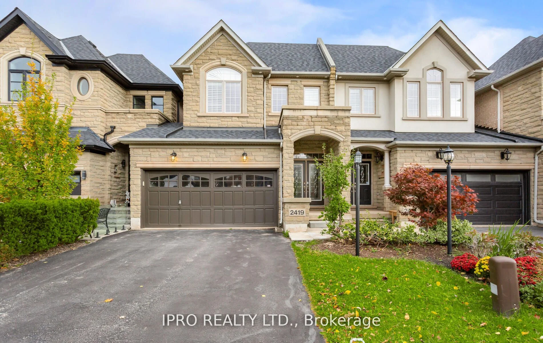 2419 Wasaga Drive, Oakville, On L6h 0b8