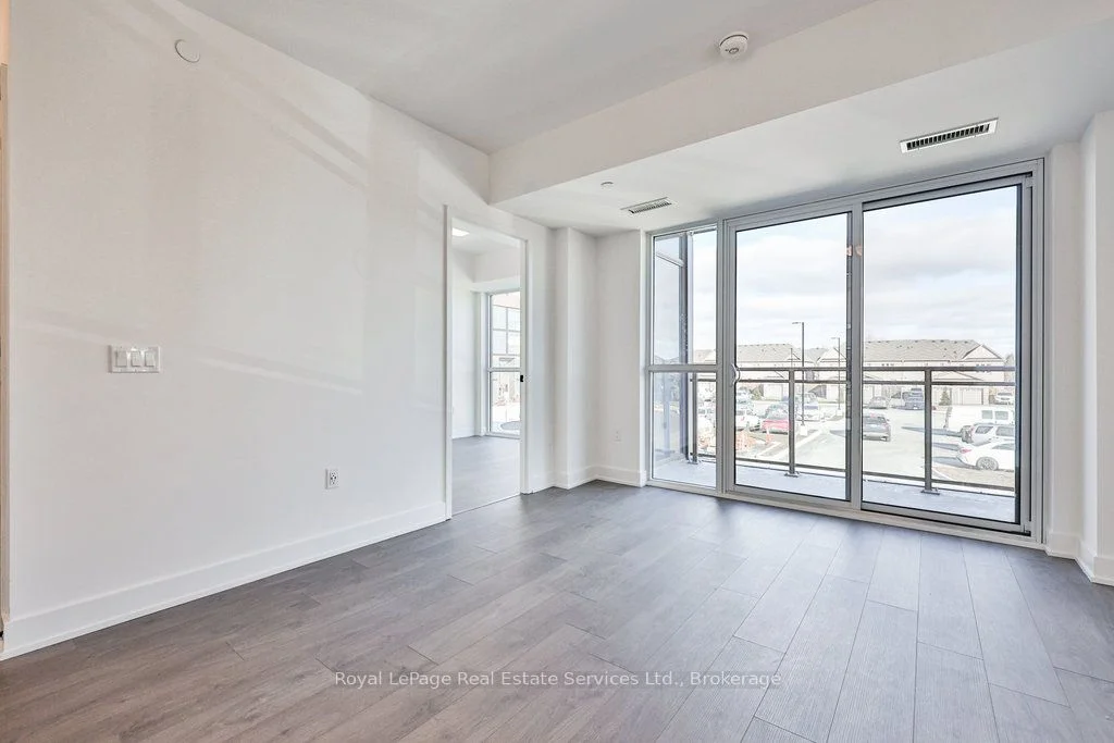 2333 Khalsa Gate 208, Oakville, ON L6M 0X7