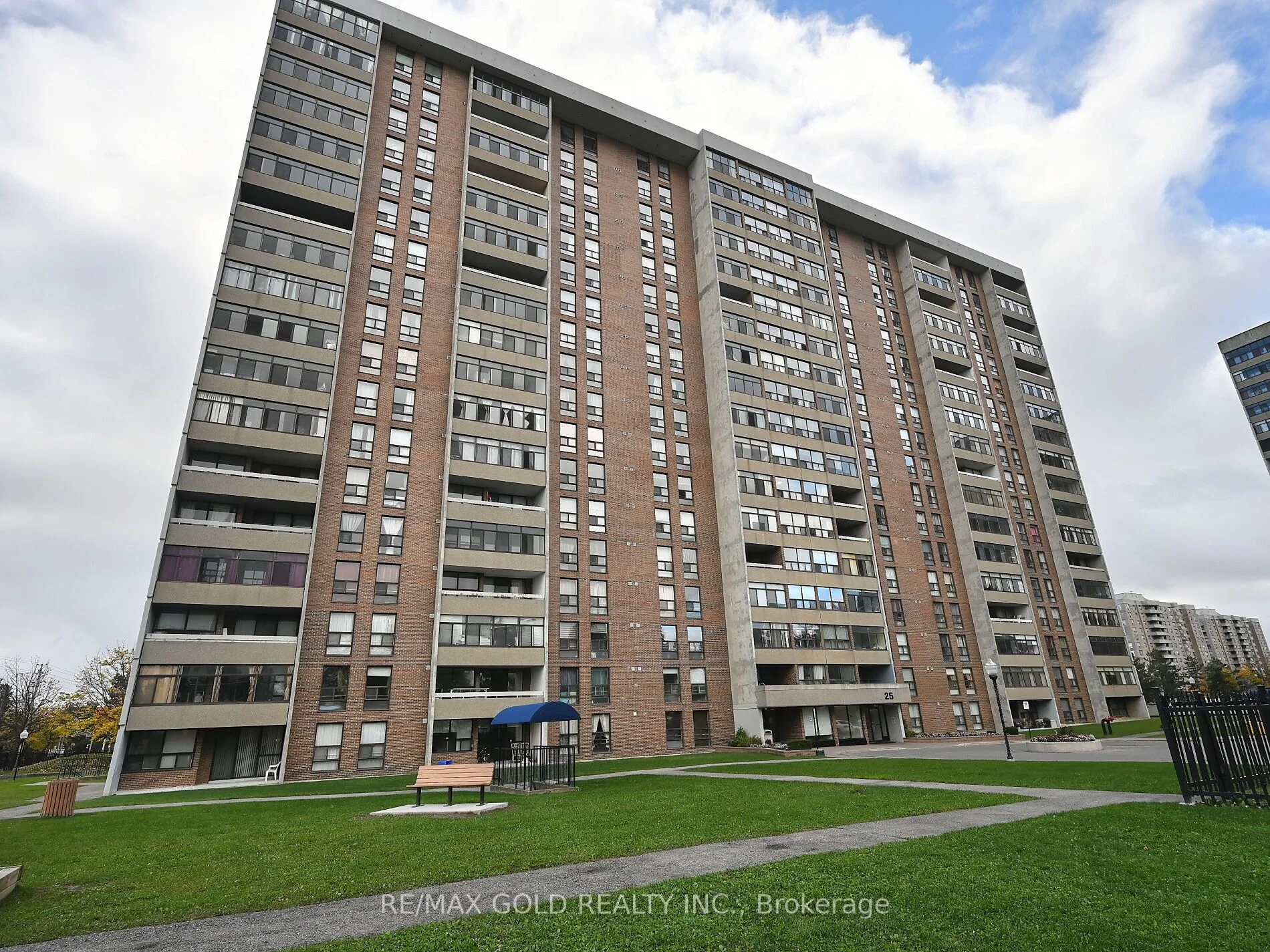 Condo Apartment in Brampton