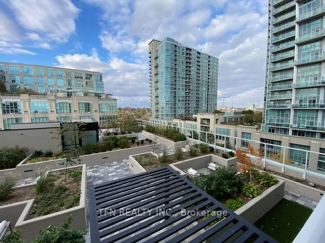 251 Manitoba Street 601, Toronto W06, On M8y 0c7
