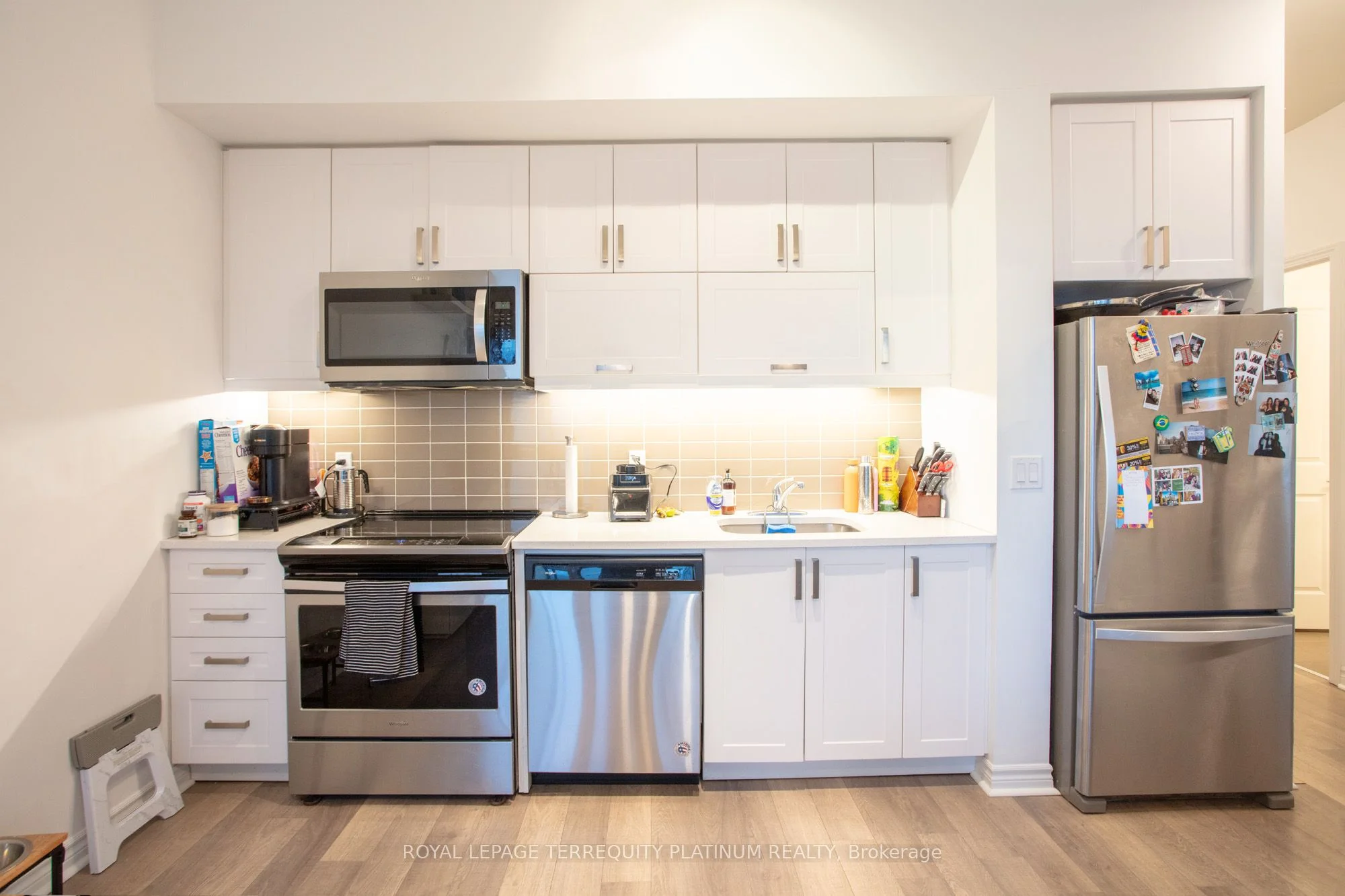 39 Annie Craig Drive 1706, Toronto W06, ON M8V 0C5