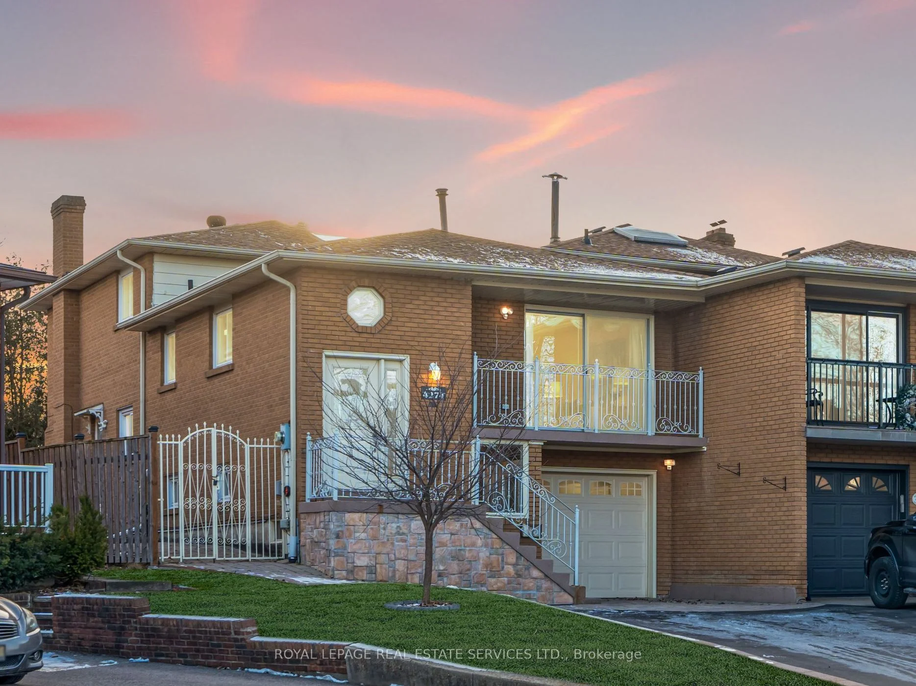 Semi-Detached in Mississauga