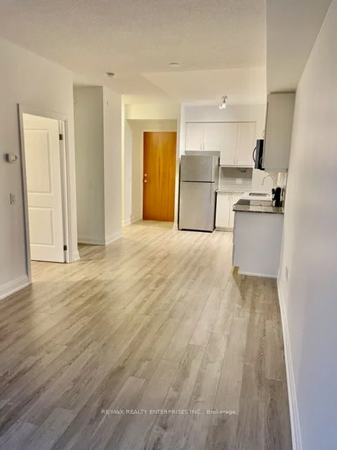 2800 Keele Street 418, Toronto W05, ON M3M 2G4