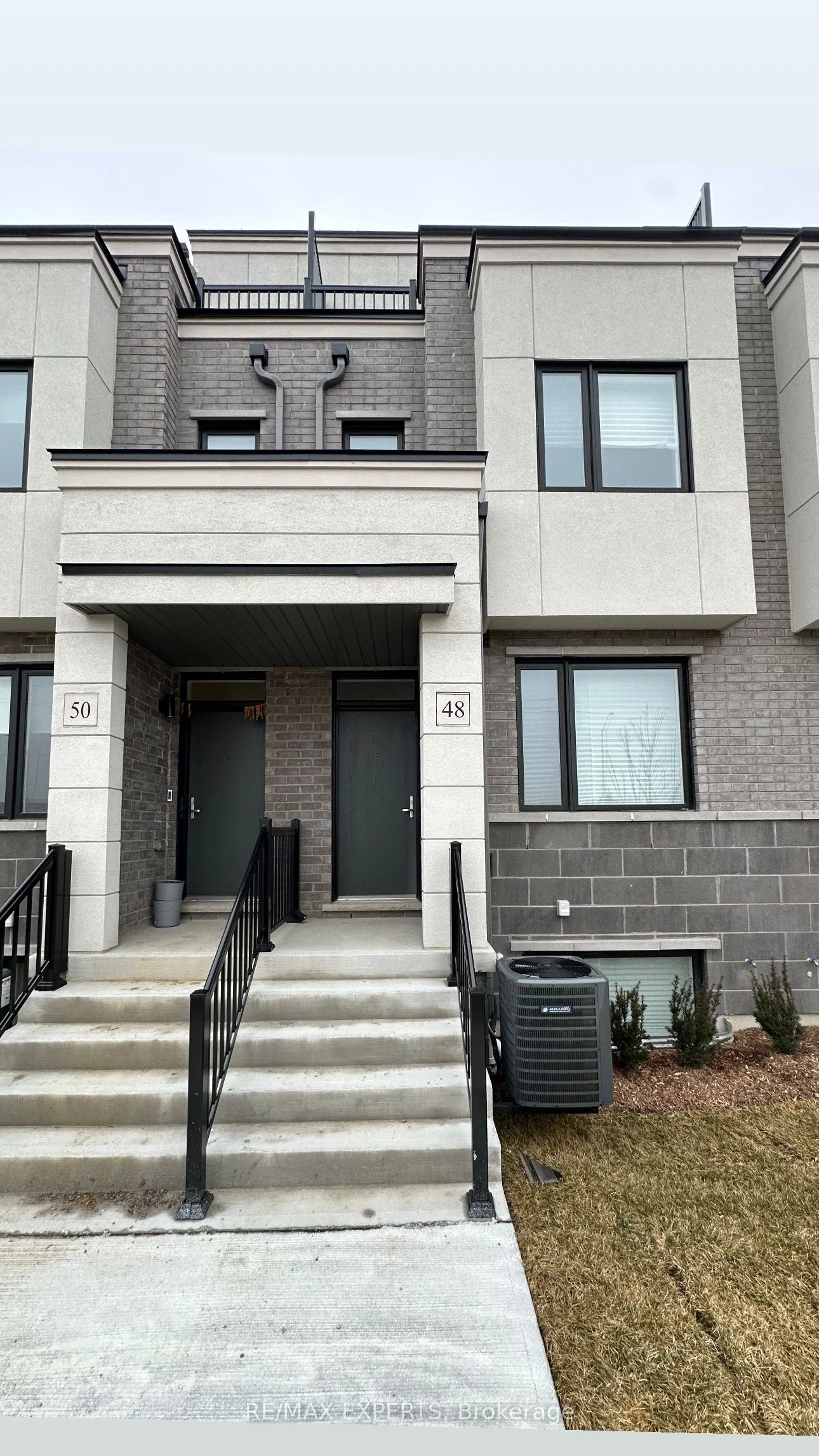 Att/Row/Townhouse in Caledon