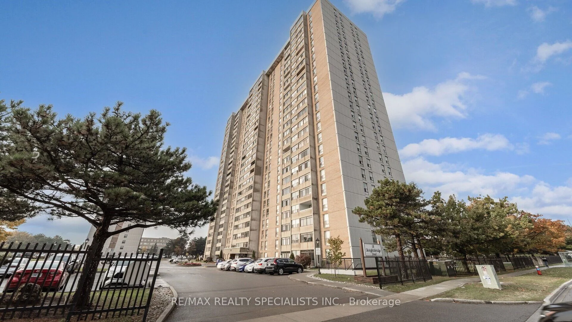 Co-op Apartment in Brampton