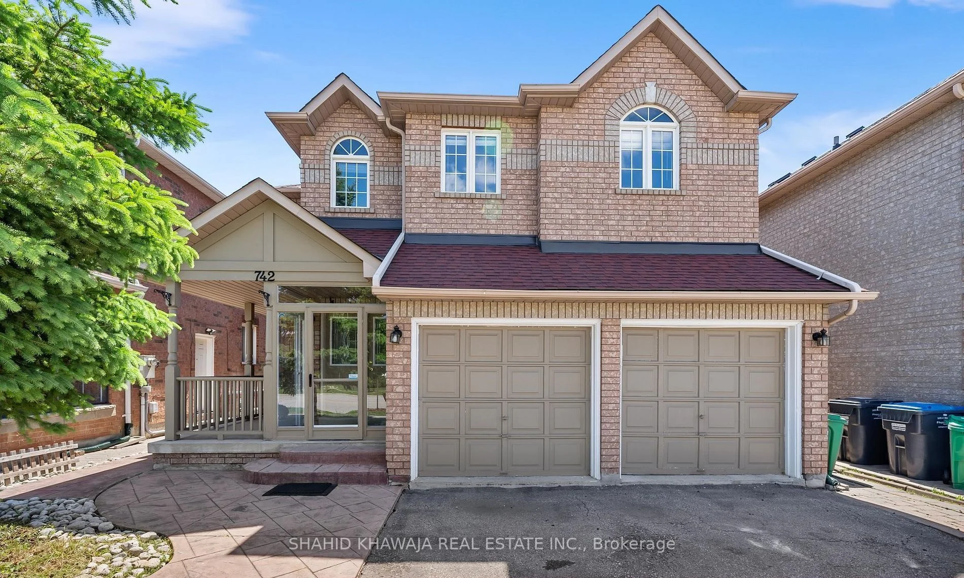 742 Twain Avenue, Mississauga, On L5w 1k7